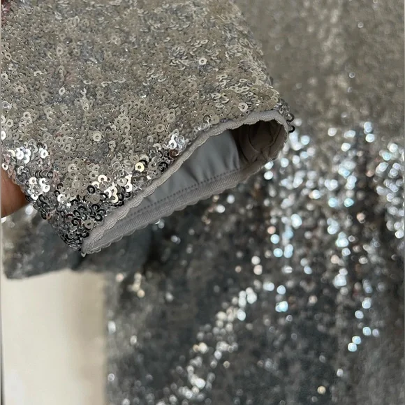 Good American Cluster Sequin Crop Cardigan L NWT - Picture 6 of 13